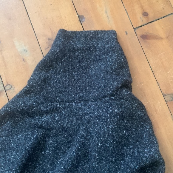 H&M sweater - Picture 14 of 15